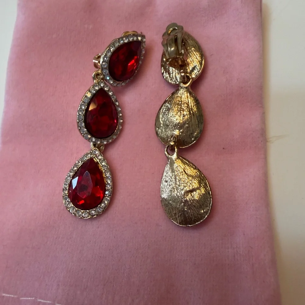 #336 Luxurious Red and Gold Bracelet and Earrings. CZ and Gold Plated. - Picture 5 of 8